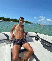 best boys october 2021 shirtless twink tube 617fd54f09aa4.jpg