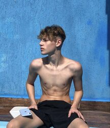 best boys october 2021 shirtless twink tube 617fd5dbde01c.jpg