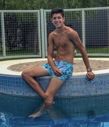 best boys october 2021 shirtless twink tube 617fd5fb58004.jpg