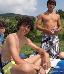 best boys october 2021 cute twink tube bodies 617fd68a1730e.jpg