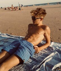 best boys october 2021 cute twink tube bodies 617fd73861eae.jpg