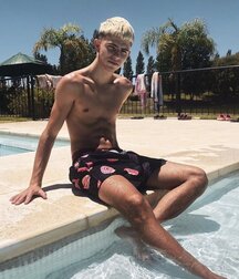 best boys october 2021 cute twink tube bodies 617fd74912bbf.jpg