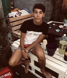 boys alone home shirtless twink tube 61ebf129db116.jpg