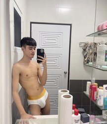 boys alone home shirtless twink tube 61ebf159b98ca.jpg