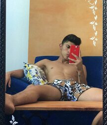 boys alone home shirtless twink tube 61ebf173da266.jpg