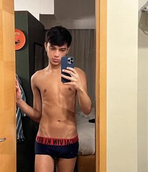 boys alone home shirtless twink tube 61ebf19405103.jpg