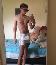 boys alone home shirtless twink tube 61ebf1ca26473.jpg