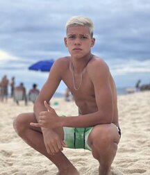 boys of January Twink Tube Dreams of Summer 61f7cefcace4b.jpg