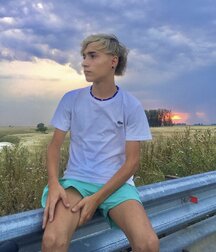 boys of January Twink Tube Dreams of Summer 61f7cf6e78944.jpg