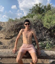 boys of January poolside twink tube 61f924d635962.jpg