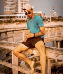 boys of January poolside twink tube 61f924e18ba62.jpg