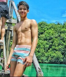 boys of february final day twink tube 621cbefb2013b.jpg