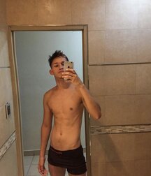 boys home alone twink tube guys 6229ef61a1857.jpg