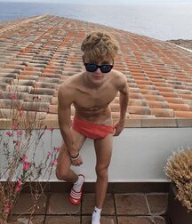 boys home alone twink tube guys 6229ef639f9e0.jpg