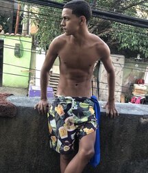 boys home alone twink tube guys 6229ef69ee38f.jpg