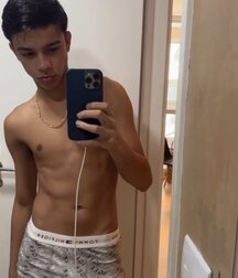 boys home alone twink tube guys 6229ef71b1636.jpg