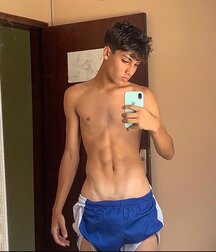 boys home alone twink tube guys 6229ef7606477.jpg