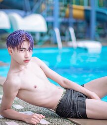 boys of march twink tube spring warmth 6244487782799.jpg