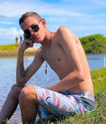 boys of march twink tube spring warmth 624448d55e91d.jpg