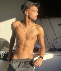 boys of April Deep Spring Twink Tube 626d1bfba1119.jpg