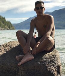 boys of April Deep Spring Twink Tube 626d1c3abbfba.jpg