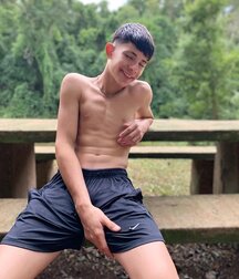 boys of April Deep Spring Twink Tube 626d1c65a10e9.jpg