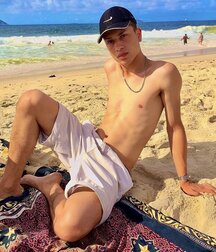 boys of April Deep Spring Twink Tube 626d1c67f2360.jpg
