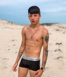 boys of April Deep Spring Twink Tube 626d1cacbff09.jpg