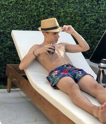 boys of April Deep Spring Twink Tube 626d1cb2be645.jpg