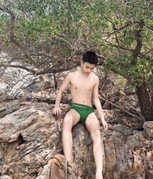 boys of April Deep Spring Twink Tube 626d1cc278edc.jpg
