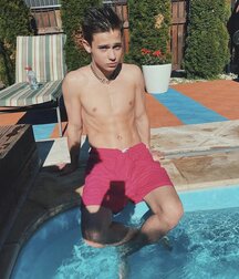 boys of April Deep Spring Twink Tube 626d1cc4862cb.jpg