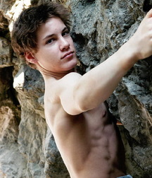 Noel's handsome boys for this Monday Twink Tube 61b7b4c0a405f.jpg