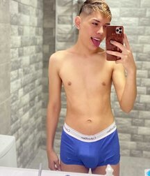 Noel's handsome boys for this Monday Twink Tube 61b7b4cd7f442.jpg