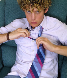 Very cute curly haired boy 597159cd53faf.jpg