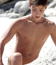 Pocketful of Guys Twink Tube 611deb217a92c.jpeg