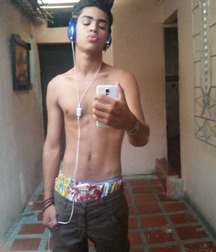 Shirtless Guys Rule ... 594de18f4f9dc.jpg