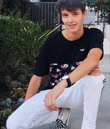 Twinks, Hunks, & Twunks ... From Facebook No Nudes 5f43011e787db.jpg