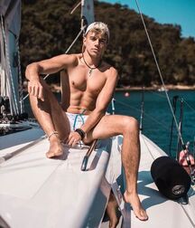 Return of Handsome & Fit Guys ... 5f472a7076509.jpg