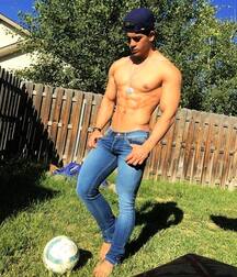 Speedo Handsome & Gay Tube Fit Guys 5f473b276da84.jpg