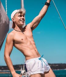 Speedo Handsome & Gay Tube Fit Guys 5f473b298d646.jpg