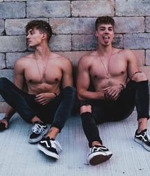 Hunks: Handsome & Hot Gay Tube 5f708b6c8568b.jpg
