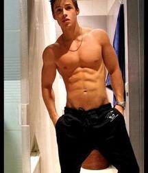 More Handsome & Fit Guys With Pecs & Abs 5f8da4412ba54.jpg