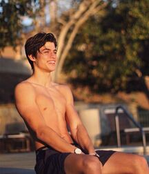 Twinks & Hunks Gay Tube 5f8eeefdd1e43.jpg