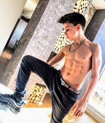 Twinks & Hunks Gay Tube 5f8eef0b8bdaa.jpg