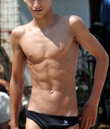 Black Speedo Hunks Gay Tube 5f947f4ea84e1.jpg
