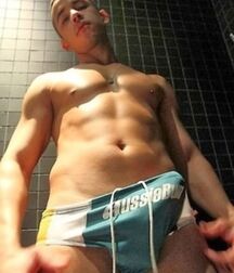 Male Bulges Rock Hunks & Twinks Gay Tube 5fa40b7a3384d.jpg