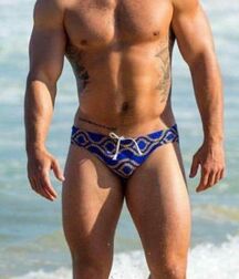 Bulging Hot Guys Gay Tube 5fa4d47987b14.jpg