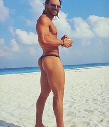 Bulging Hot Guys Gay Tube 5fa4d48261bbe.jpg