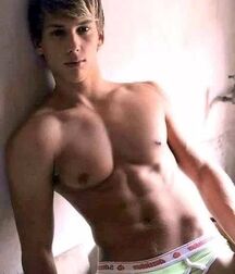 Twinks and Hunks Gay Tube 5fa888e17ca39.jpg