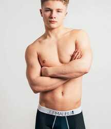 Fit & Handsome Males Gay Tube 5fa9e9372d8c4.jpg